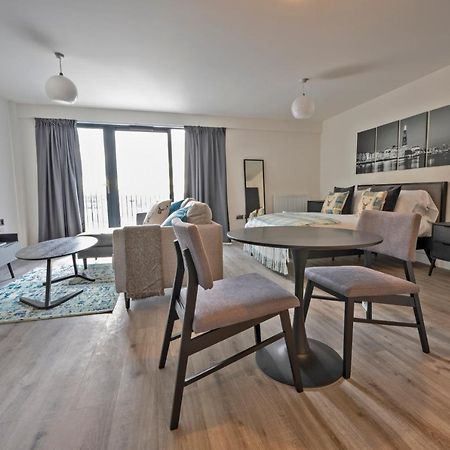 Seven Living Ashford - Modern And Spacious Apartments Dış mekan fotoğraf